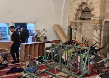 شاهد كيف دمرت قوات الاحتلال مرافق بالمسجد الأقصى
