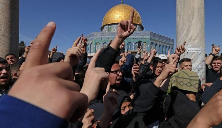 دعوات للرباط والنفير في المسجد الأقصى والمشاركة في "الفجر العظيم" يوم الجمعة