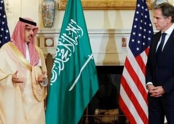 بلينكن وابن فرحان يؤكدان الالتزام المشترك بإنهاء الصراع بالسودان