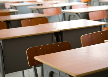 بدء دوام الهيئات التدريسية والإدارية في المدارس