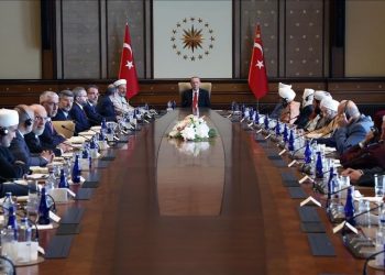 الرئيس أردوغان يستقبل وفد الاتحاد العالمي لعلماء المسلمين