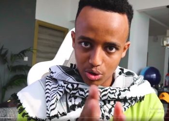 شاهد رد “ابوفلة” بعد تهديد يوتيوب له بحذف قناته لتضامنه مع غزة  (فيديو)