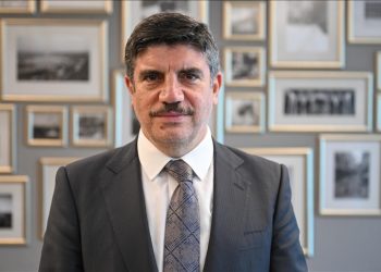 أقطاي: العالم الإسلامي يواجه تحديات في الديمقراطية والعدالة