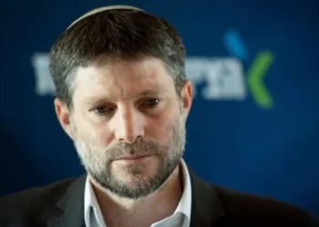 المتطرف سموتريتش يرفض دعوة بايدن لتبني حل الدولتين.. وصفها بـ “الانتحار”