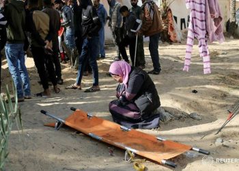 اليوم 109 من العدوان على غزة: استهداف المستشفيات والنازحين وانقطاع الاتصالات