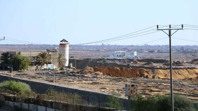 الجدار الفاصل بين مصر وغزة.. 3 محطات من البناء والتشييد (شاهد)
