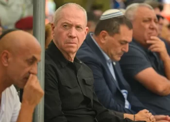 غالانت يوقع على رسالة لإدارة بايدن حول الحرب على غزة.. ما فحواها؟