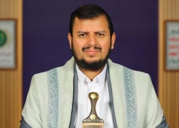 زعيم جماعة الحوثي: نخطط لضربات أكثر تأثيرا على سفن “العدو”