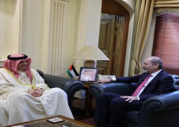 الملك يتلقى دعوة لحضور القمة العربية بالبحرين