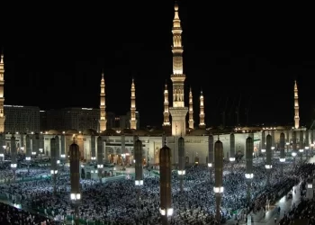 “أعداد مليونية” تحيي “ليلة القدر” في المسجد الحرام