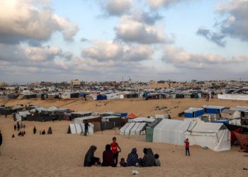 تقرير عبري: ضغوط مصرية متزايدة ضد اجتياح رفح لمنع نزوح الفلسطينيين لسيناء