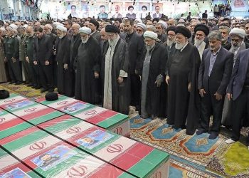 طهران.. إقامة صلاة الجنازة على رئيسي وعبداللهيان