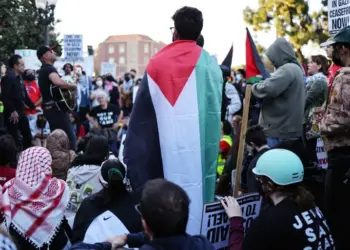 أكاديميون بجامعة كاليفورنيا ينهون إضرابًا داعمًا لفلسطين بعد أمر محكمة.. ويتعهدون بمواصلة الاحتجاجات