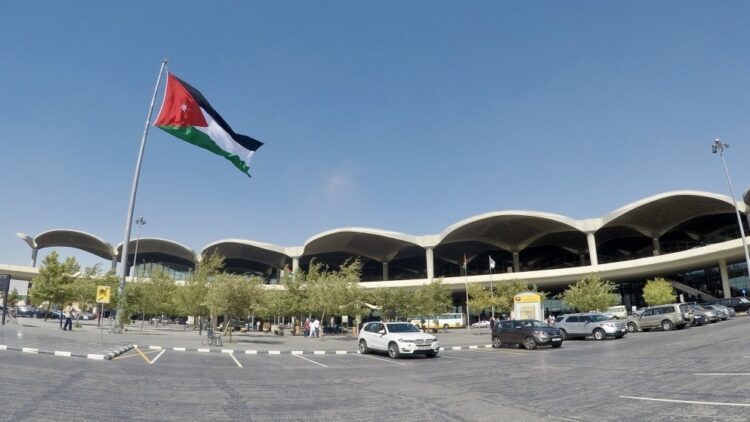 مطار الملكة علياء