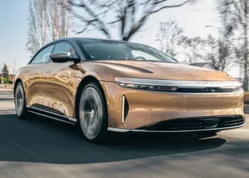 الأردن الأعلى بمبيعات السيارات الكهربائية في الشرق الأوسط لعام 2023