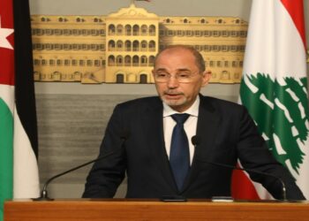 الصفدي من لبنان: الغضب في الشارع الأردني يعكس غضب المؤسسات الرسمية