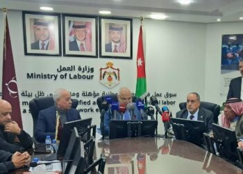ردود فعل ساخرة وغاضبة من قيمة الرفع للحد الأدنى للأجور
