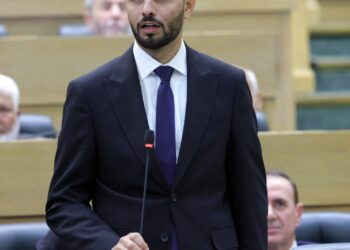 النائب الطهراوي: تقرير ديوان المحاسبة يجب أن يكون ربعيًا وتخضع له جميع الشركات بلا استثناء #عاجل