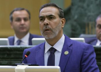 النائب النواصرة يطالب بتعديلات ضرورية لنظام الموارد البشرية