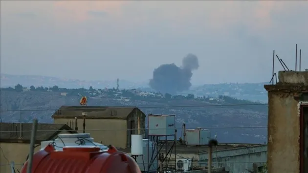 شهيد في غارة إسرائيلية استهدفت مركبة بمنطقة برج الملوك جنوب لبنان