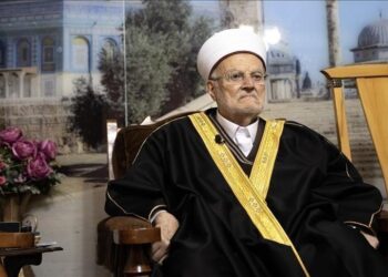 الشيخ عكرمة يهنئ بحلول رمضان ويدعو لشد الرحال للأقصى