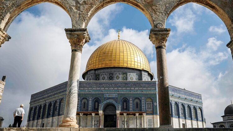 حراس "الأقصى" يحبطون محاولة إدخال مستوطنين "قربان" إلى الحرم القدسي