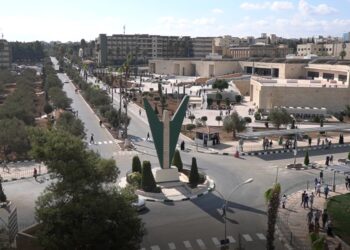 طلبة اليرموك يقدمون مشاريع إبداعية لوفد معهد الأعمال الإسباني