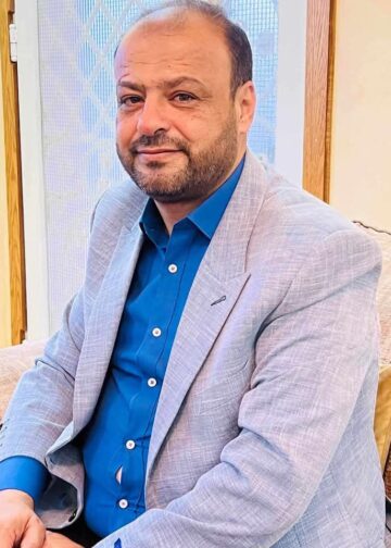 المعلمان أيمن صندوقة وحسام مشة.. صمود الرسالة وأمل الانفراج