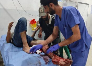 مجزرة المخيم الجديد.. 11 شهيدا وأكثر من 70 مصابًا بقصف طيران الاحتلال