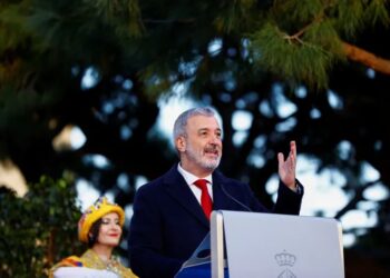 دولة الاحتلال تمنع عمدة برشلونة من الدخول بسبب موقفه من إبادة غزة