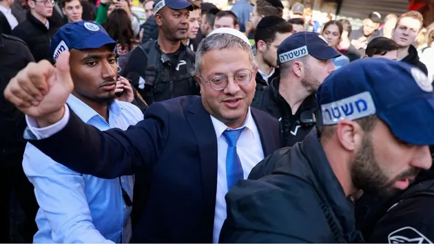 بن غفير يقدم على خطوة انتقامية جديدة بحق الأسرى الفلسطينيين (شاهد)