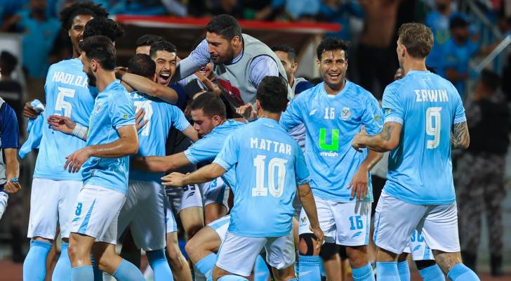 الفيصلي يهزم الوحدات بثنائية نظيفة ويصعد لوصافة الدوري الأردني للمحترفين حقق النادي الفيصلي فوزًا ثمينًا على غريمه التقليدي الوحدات بنتيجة هدفين دون مقابل، في اللقاء الذي جمع الفريقين على ستاد عمّان الدولي ضمن منافسات الدوري الأردني للمحترفين. وسجّل هدفي الفيصلي كل من أحمد العرسان ومحمد كلوب. وبهذا الانتصار، رفع الفيصلي رصيده إلى 12 نقطة في المركز الثاني على سلم الترتيب، خلف المتصدر نادي الرمثا، فيما تجمّد رصيد الوحدات عند 7 نقاط في المركز الخامس.