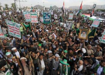 “انصار الله” تعلن قصف تل أبيب بصاروخين بالستيين أحدهما “انشطاري” (فيديو)