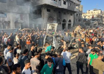 21 شهيدًا بينهم أطفال وعشرات الجرحى بغارات إسرائيلية على غزة