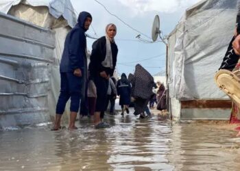 “أونروا” تحذر من تفاقم الأوضاع في قطاع غزة جراء المنخفض الجوي