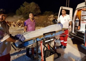 قوات الاحتلال تعدم مزارعًا فلسطينيًا جنوبي نابلس وتحتجز جثمانه
