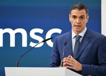 رئيس وزراء إسبانيا يرفض هجمات أمريكا و”إسرائيل” على إيران