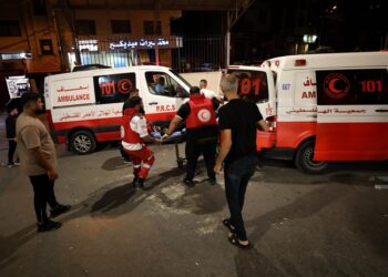 3 شهيدات وإصابات بشظايا صاروخية غربي الخليل