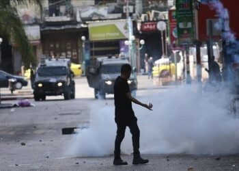 إصابات بالاختناق إثر اقتحام قوات الاحتلال بلدة “المغير” في الضفة الغربية