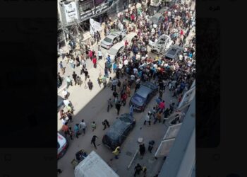 إطلاق النار متواصل.. شهيدة وإصابات بقصف مركبة غربي مدينة غزة