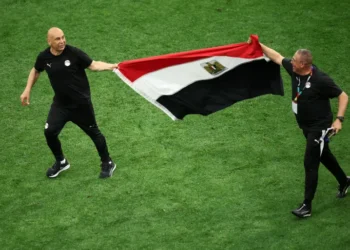 قبل مباراة مصر وأستراليا.. نصائح نجوم الـ”90″ لحسام حسن والقائد محمد صلاح