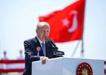 أردوغان: تركيا تصدّر أول سفينة حربية في تاريخها إلى دولة عضو بالناتو والاتحاد الأوروبي