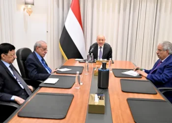 اليمن.. الحكومة تحشد لـ”معركة حاسمة” والحوثيون يعلنون النفير