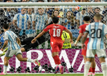 الأرجنتين للمربع الذهبي في كأس العالم على حساب سويسرا 3-1