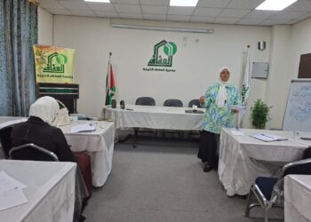 “العفاف” تنظم محاضرة حول إنشاء المشاريع الصغيرة