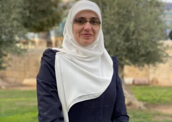 الاحتلال يجدد منع سفر المرابطة المقدسية هنادي الحلواني
