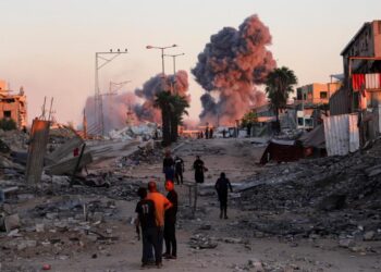 إصابتان بنيران الاحتلال وقصف وتوغلات في مناطق متفرقة من قطاع غزة