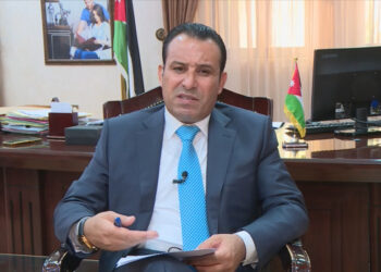 تصريحات العجارمة تشعل الجدل من جديد.. من "اللي حبلها يولدها" إلى "العامة وأهل الاختصاص"