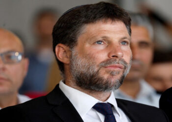 سموتريتش: يجب إسقاط السلطة الفلسطينية ولا مفر من حرب في الضفة الغربية