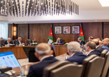 توجيهات ملكية بضرورة اتخاذ الإجراءات اللازمة للحفاظ على مخزون استراتيجي من السلع الأساسية
